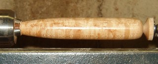 Turn the handle to a comfortable fit Turn the handle to a comfortable fit